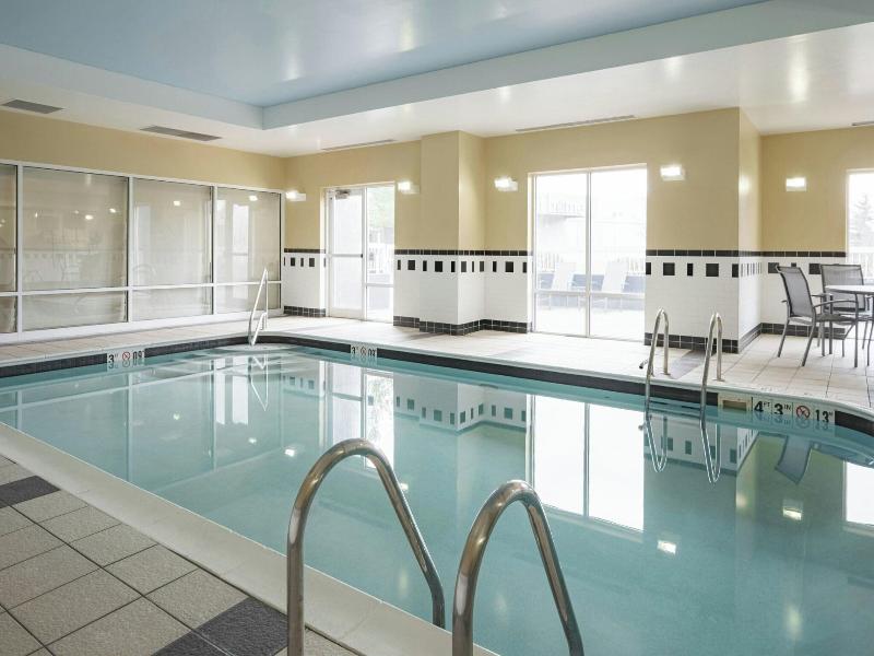 Fairfield Inn & Suites Louisville East image