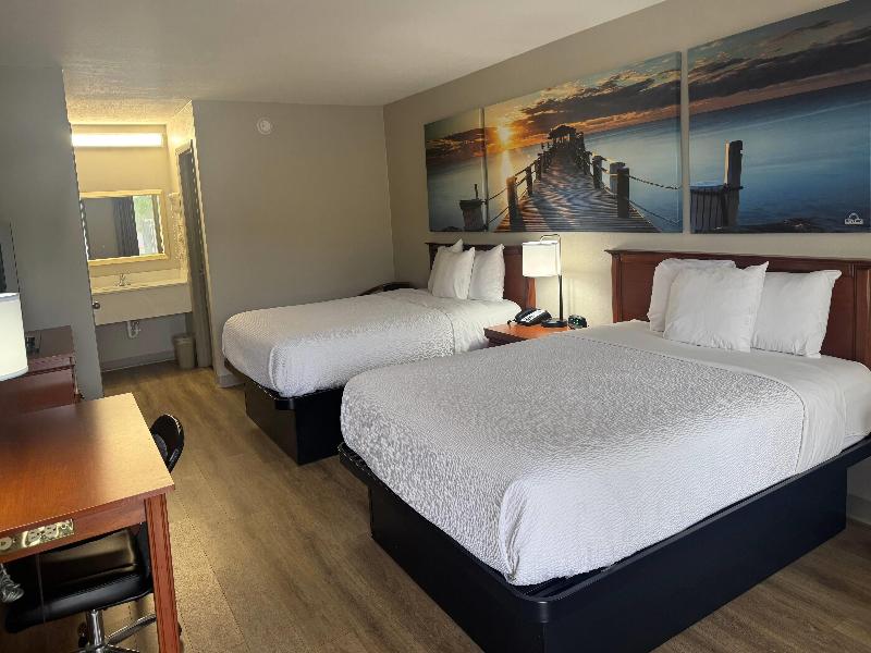 Days Inn by Wyndham Lake City I-10 image
