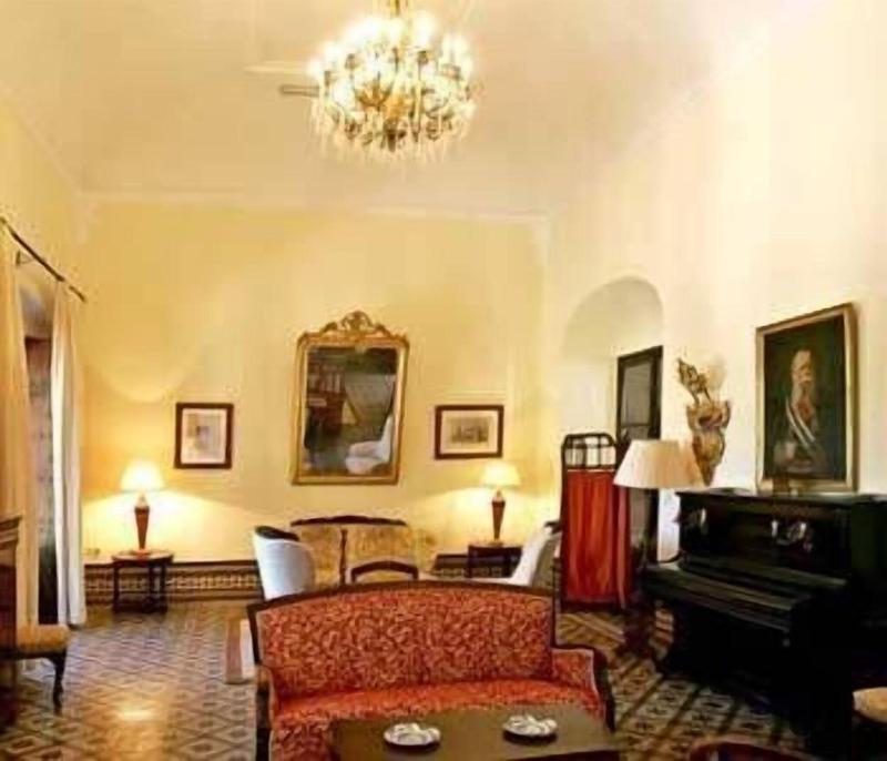 Posada de Palacio image