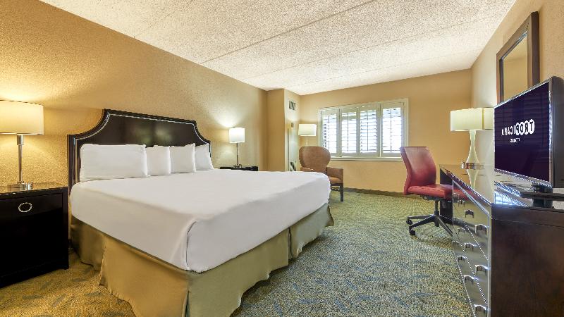 Tropicana Laughlin - A Caesars Rewards image