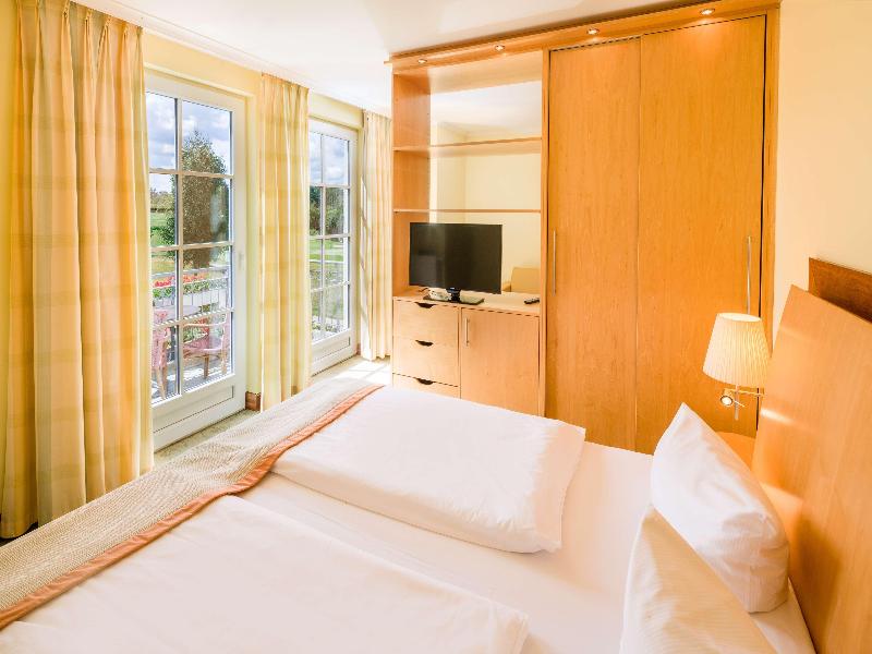 Best Western Premier Castanea Resort image