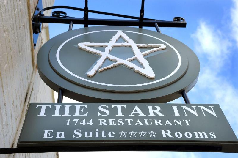 The Star Inn 1744 image