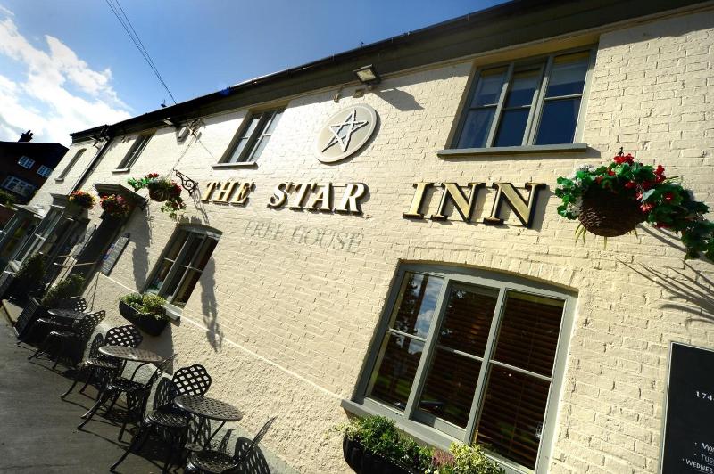 The Star Inn 1744 image