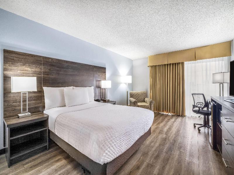 Days Inn by Wyndham London image