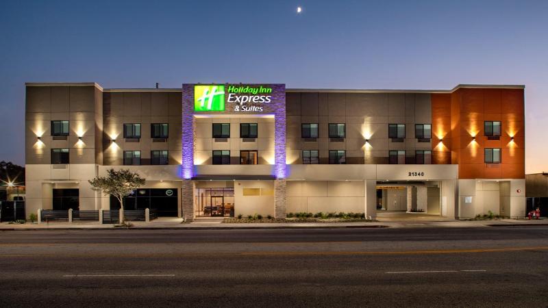 Holiday Inn Express & Suites Chatsworth