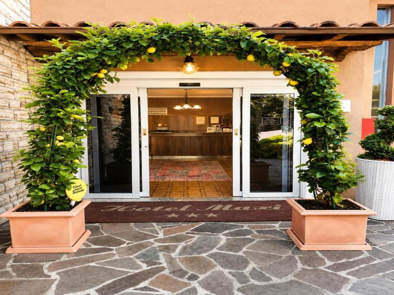 Residence Hotel Maxi image