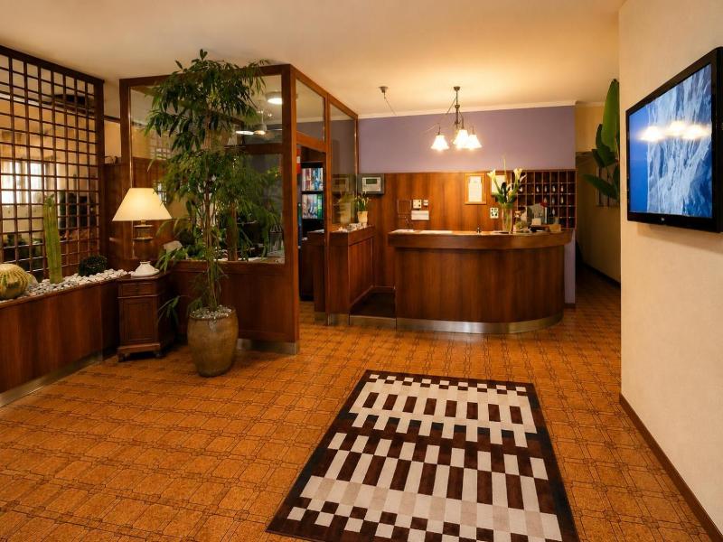 Residence Hotel Maxi image
