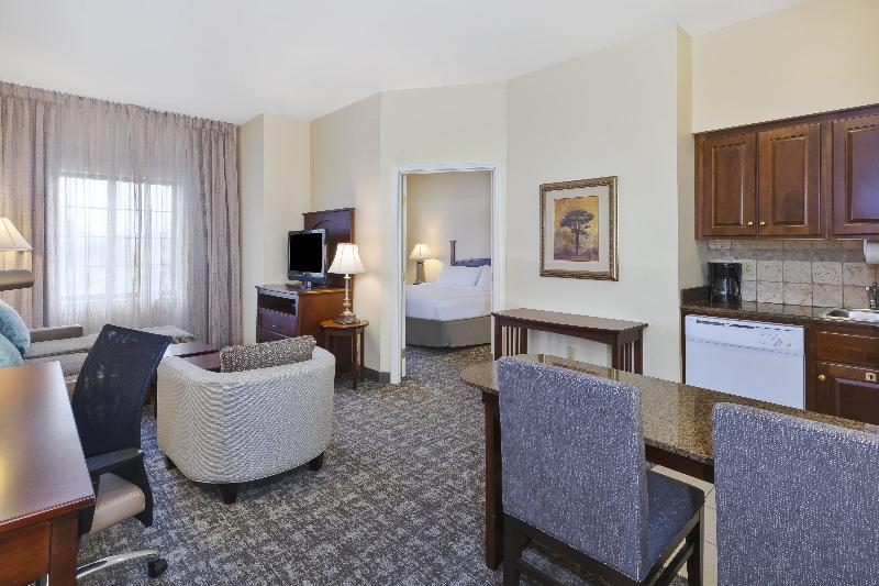 Staybridge Suites Lansing-Okemos photo 24