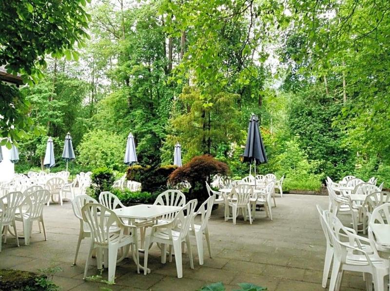 Grünes Türl image