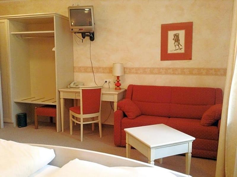Grünes Türl image