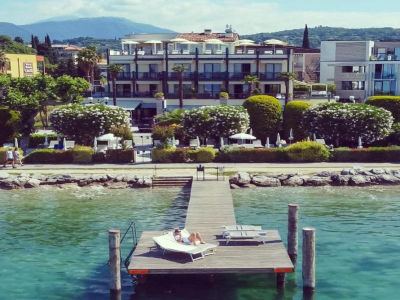 Hotel Villa Letizia image