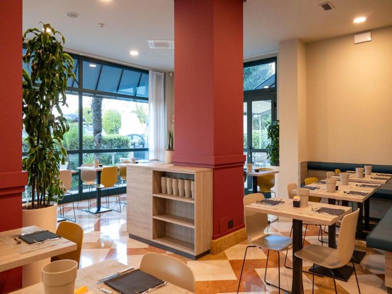 Hotel Villa Letizia image