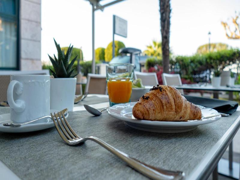 Hotel Villa Letizia image