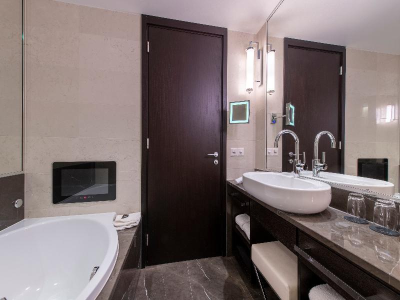 Royal Savoy Hotel & Spa image