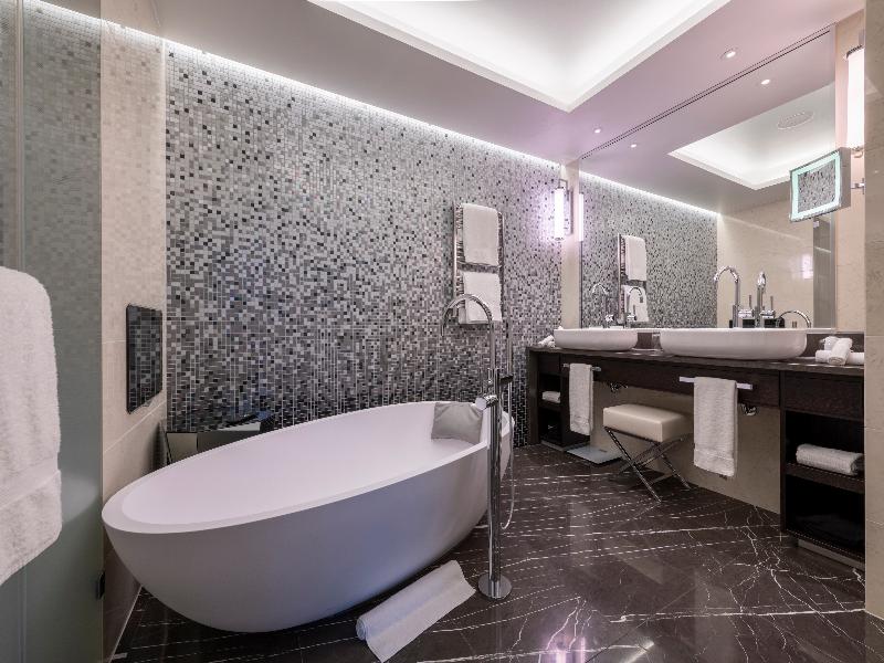 Royal Savoy Hotel & Spa image