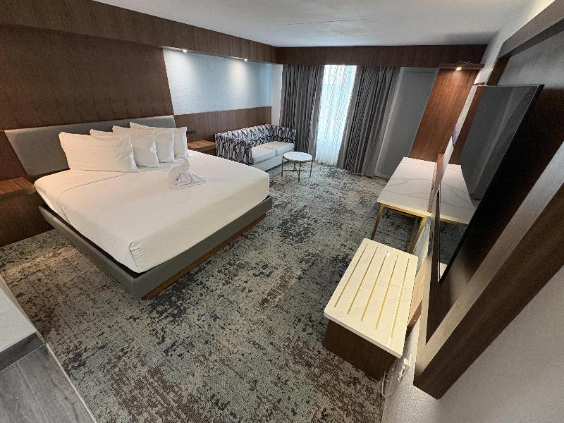 Best Western Premier Lakeland North image