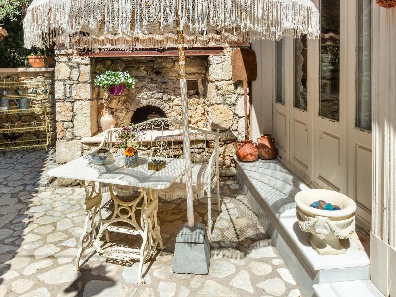 Pavezzo Country Retreat image