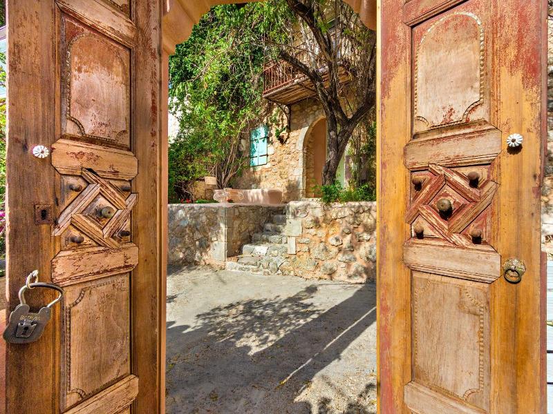Pavezzo Country Retreat image