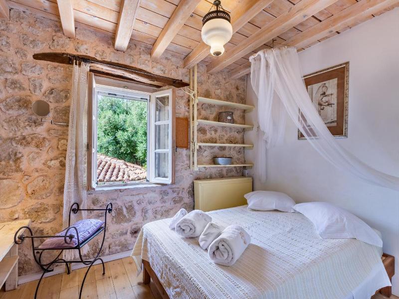 Pavezzo Country Retreat image