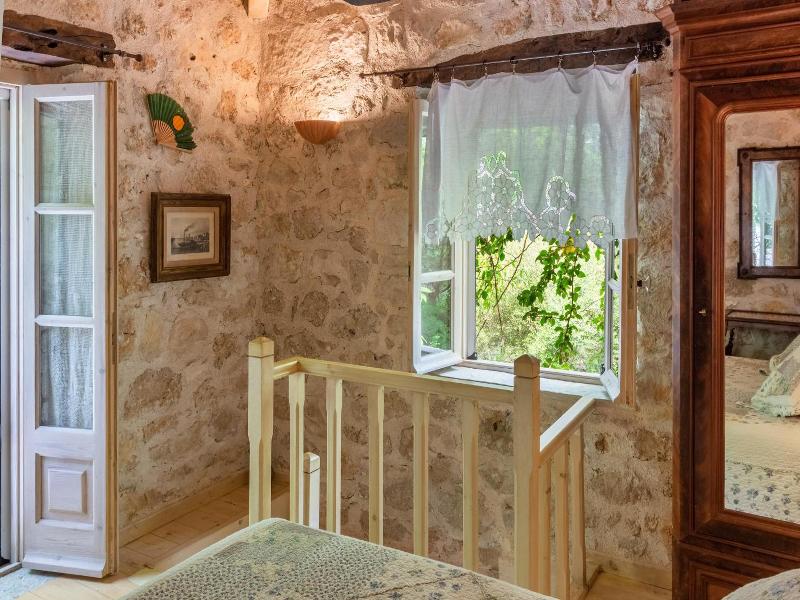 Pavezzo Country Retreat image