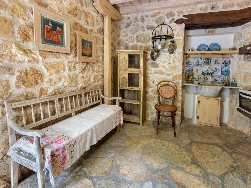 Pavezzo Country Retreat image