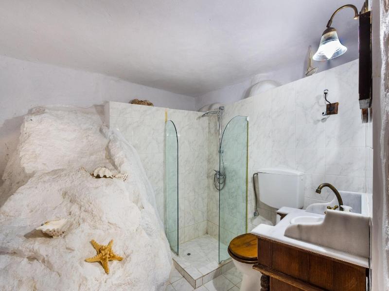 Pavezzo Country Retreat image