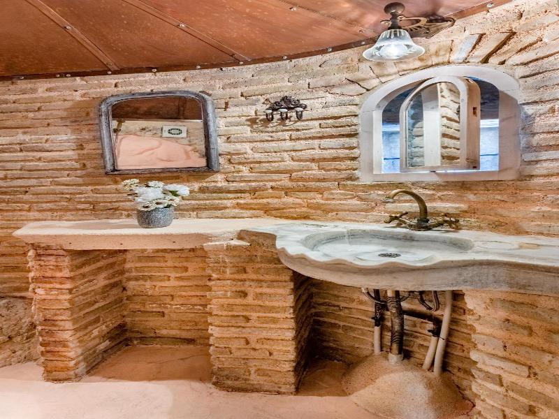 Pavezzo Country Retreat image