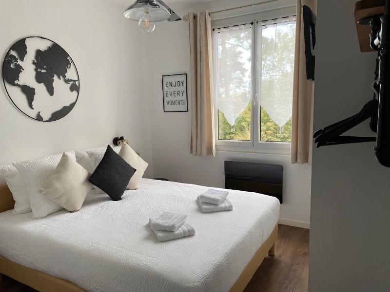 Logis Hôtel Emeraude des Bois image