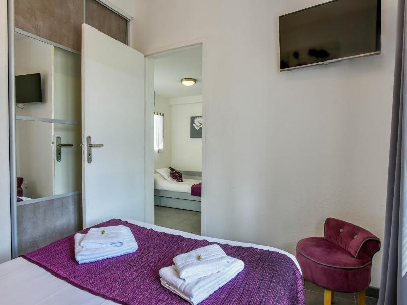 Logis Hôtel Emeraude des Bois image