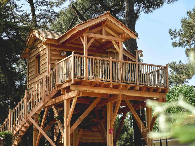 Logis Hôtel Emeraude des Bois image