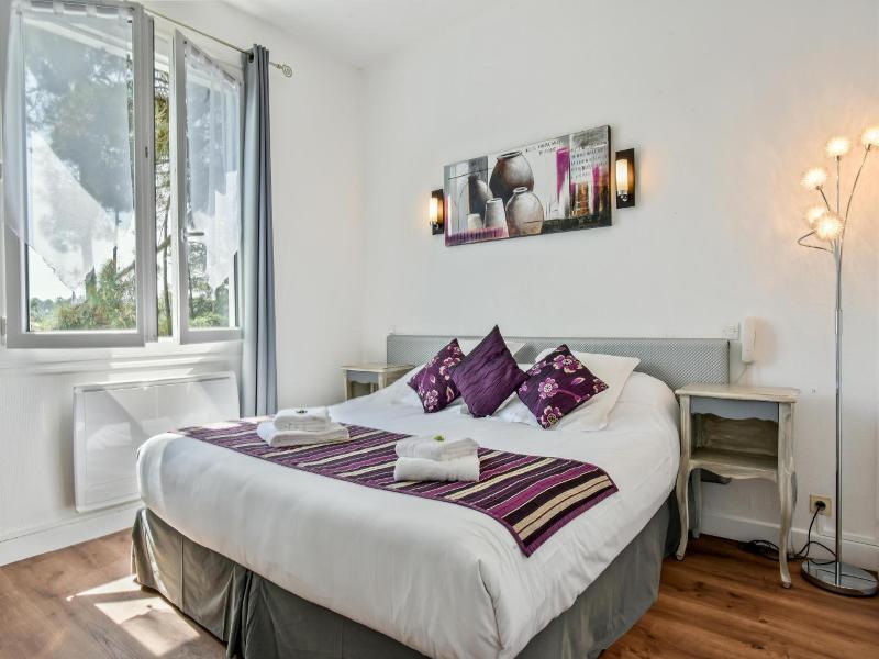 Logis Hôtel Emeraude des Bois image