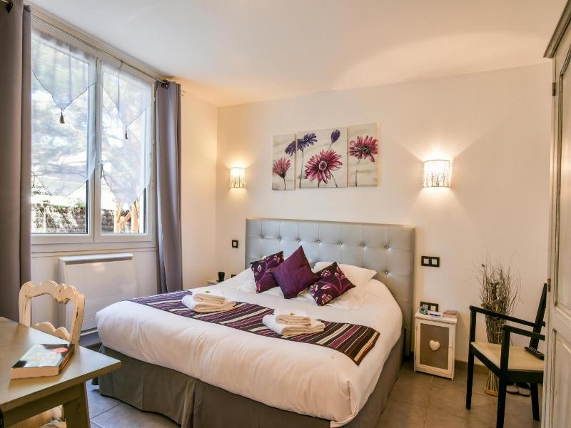 Logis Hôtel Emeraude des Bois image