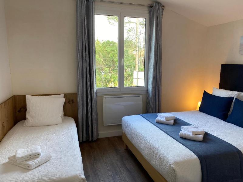 Logis Hôtel Emeraude des Bois image