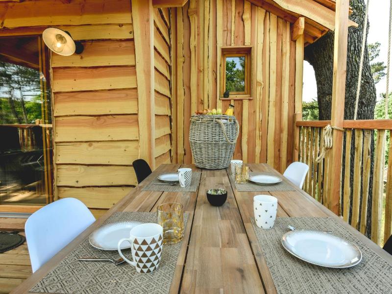 Logis Hôtel Emeraude des Bois image