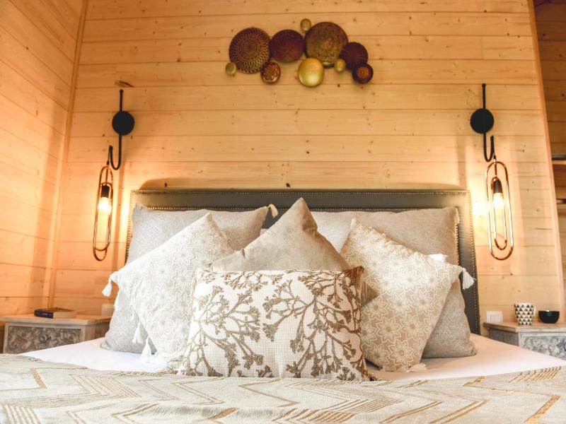 Logis Hôtel Emeraude des Bois image