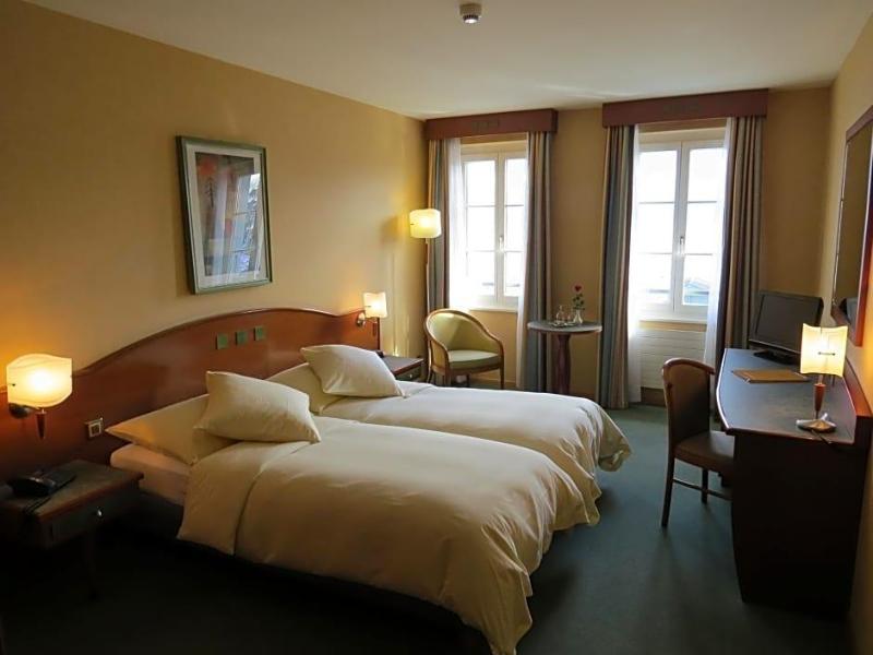 Hôtel du Port image