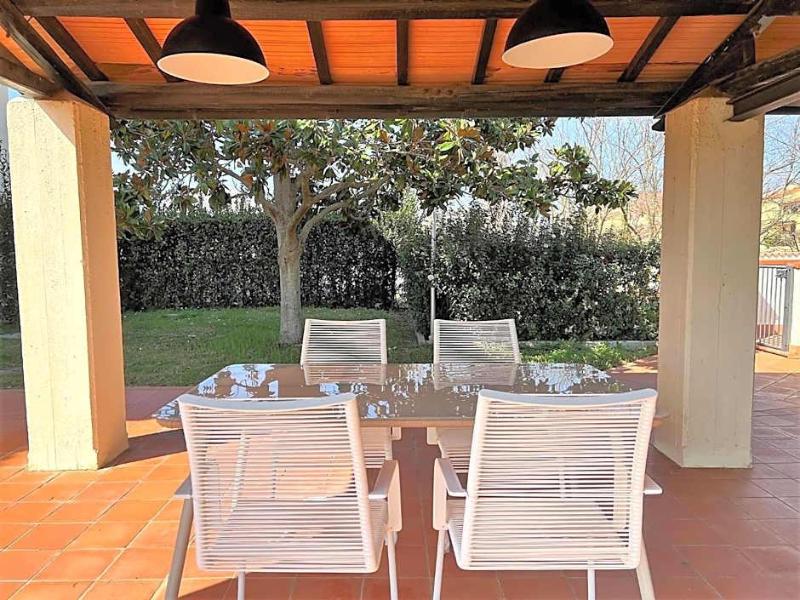 Villa Lavinia image