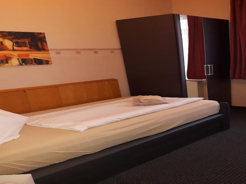 Hotel Plagwitzer Hof image