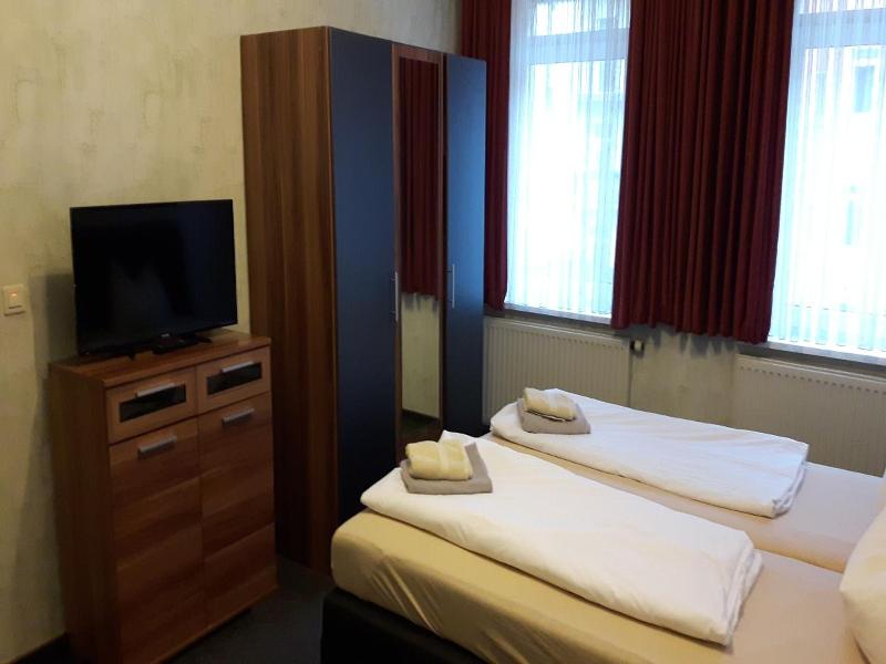 Hotel Plagwitzer Hof image