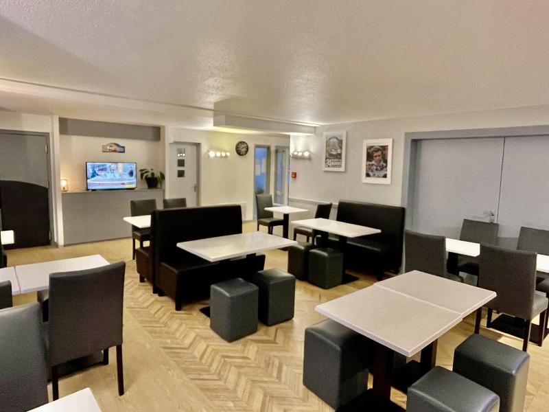 Kyriad Hotel La Fleche image