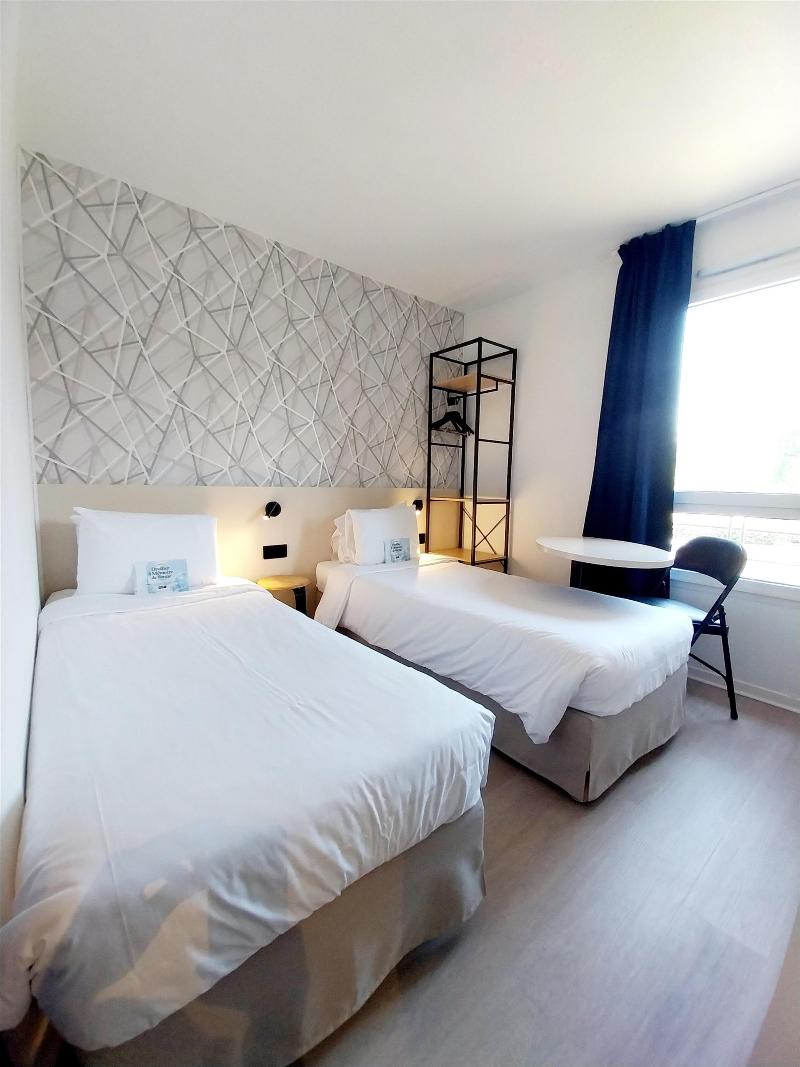 Kyriad Hotel La Fleche image