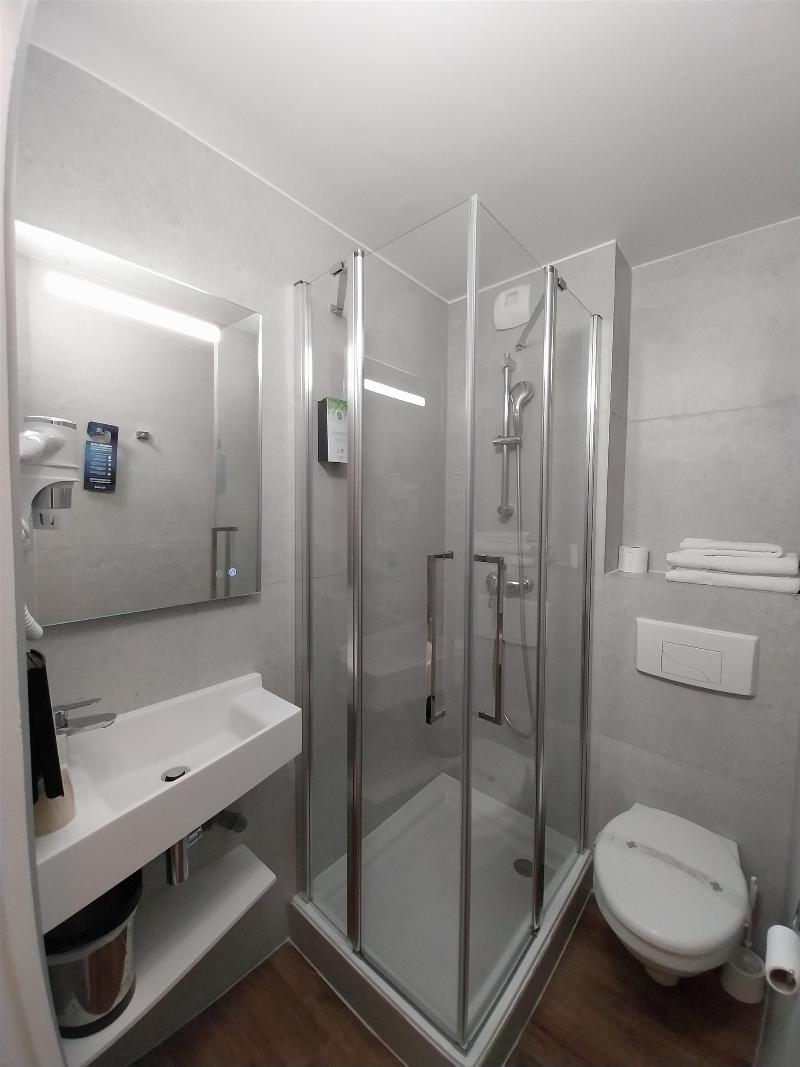 Kyriad Hotel La Fleche image