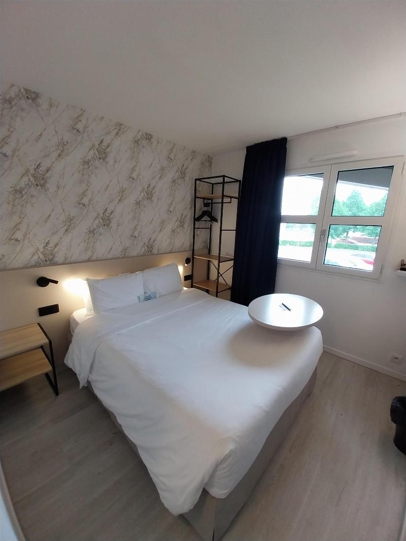 Kyriad Hotel La Fleche image