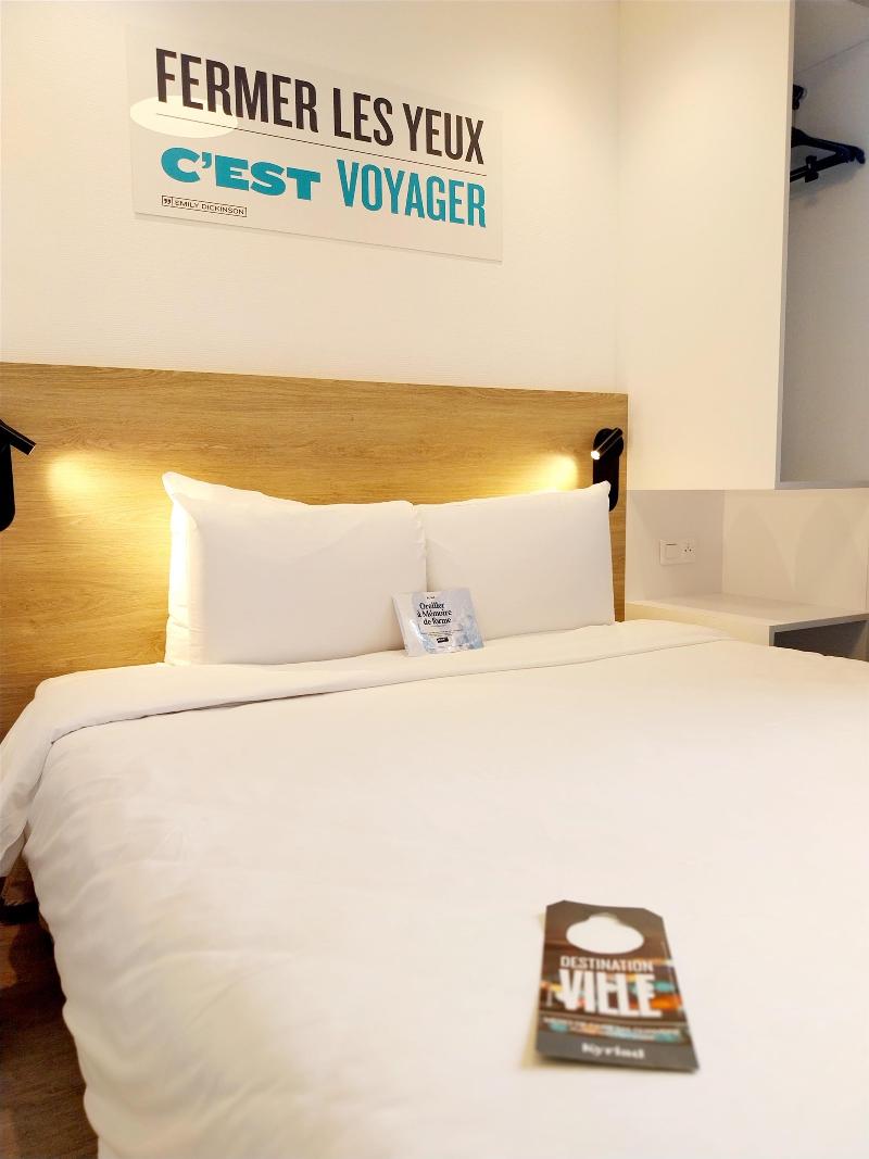 Kyriad Hotel La Fleche image