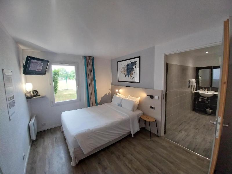Kyriad Hotel La Fleche image
