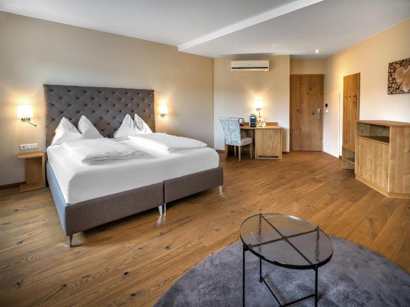 Hotel Schachner Krone und Kaiserhof image