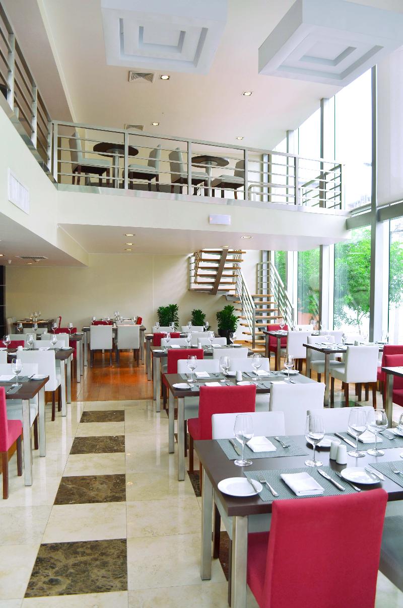 Sol de Oro Hotel & Suites image