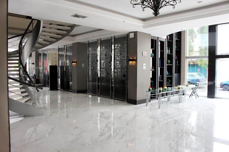 Sol de Oro Hotel & Suites image