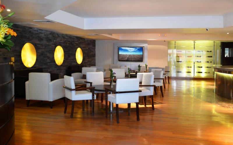 Sol de Oro Hotel & Suites image