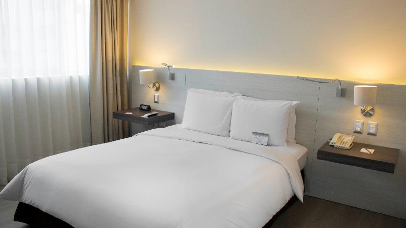 Sol de Oro Hotel & Suites image